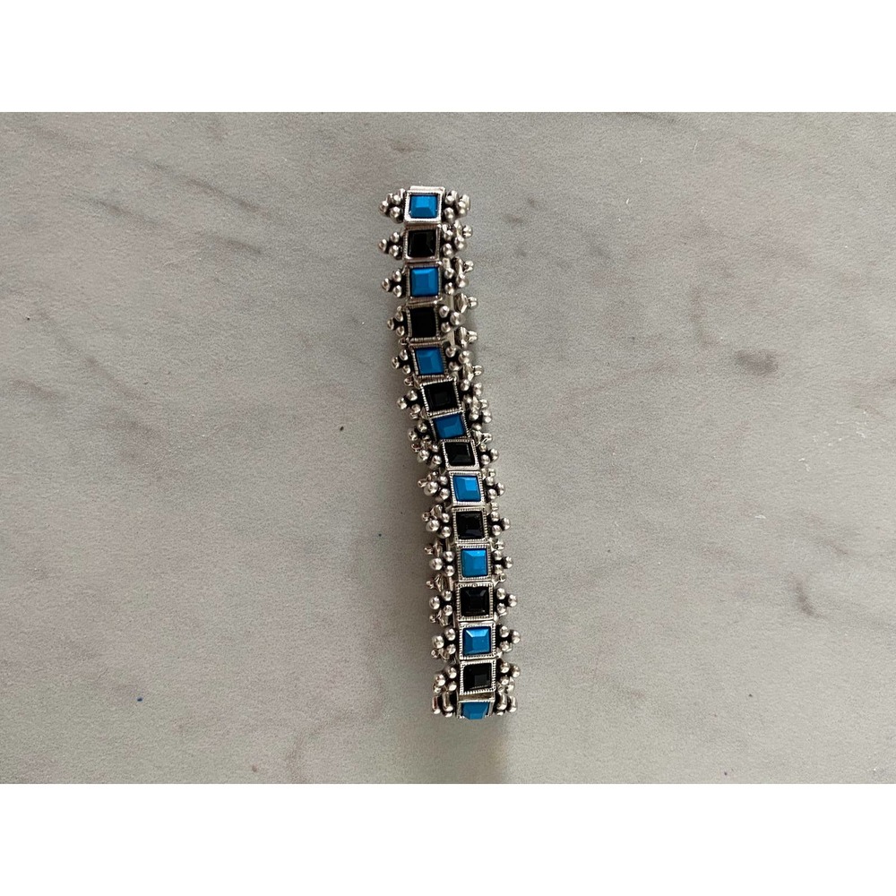 Vintage Black faux turquoise silver tone stretch bracelet - Picture 5 of 9